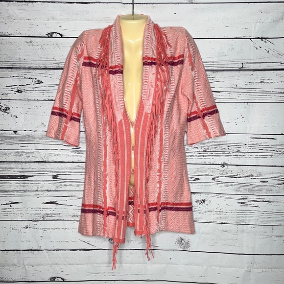 C. Luce NWT Size M Pink Aztec Print Short Sleeve Fringe Trim Sweater Cardigan - Picture 1 of 6